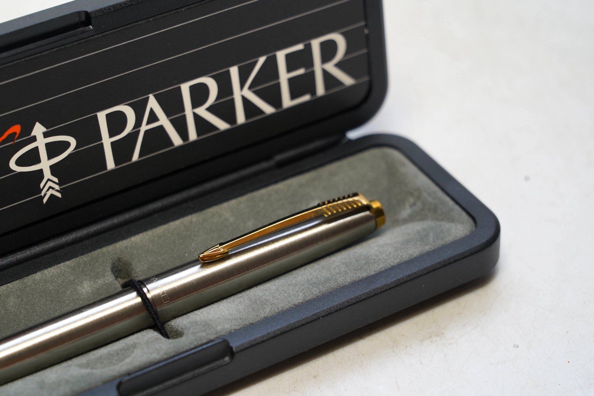 A Parker ballpoint pen, a rolled gold ballpoint pen and propelling pencil (3). Condition - good but not tested as working